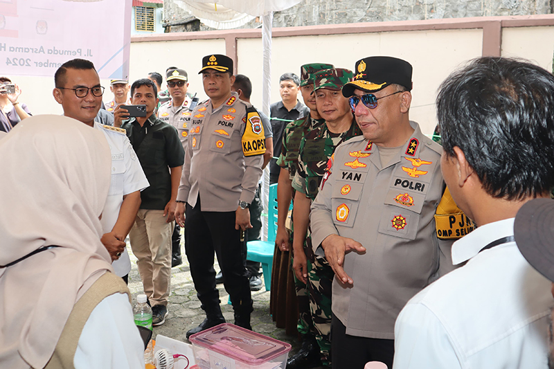 Kapolda Kepri Pantau TPS