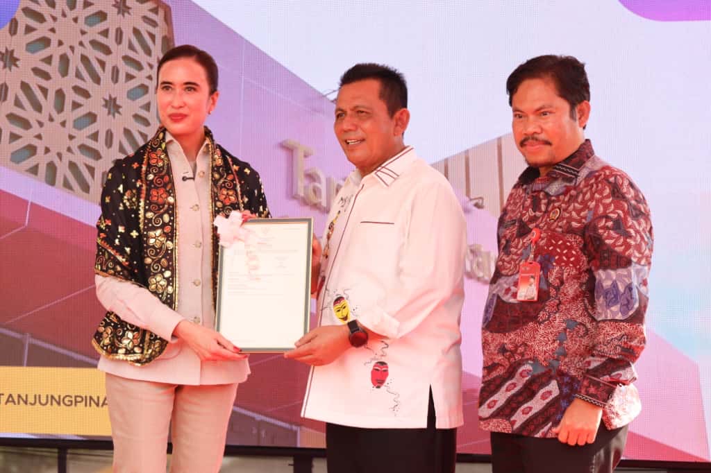 217e57b1d5a59a143a01d037a93a4818